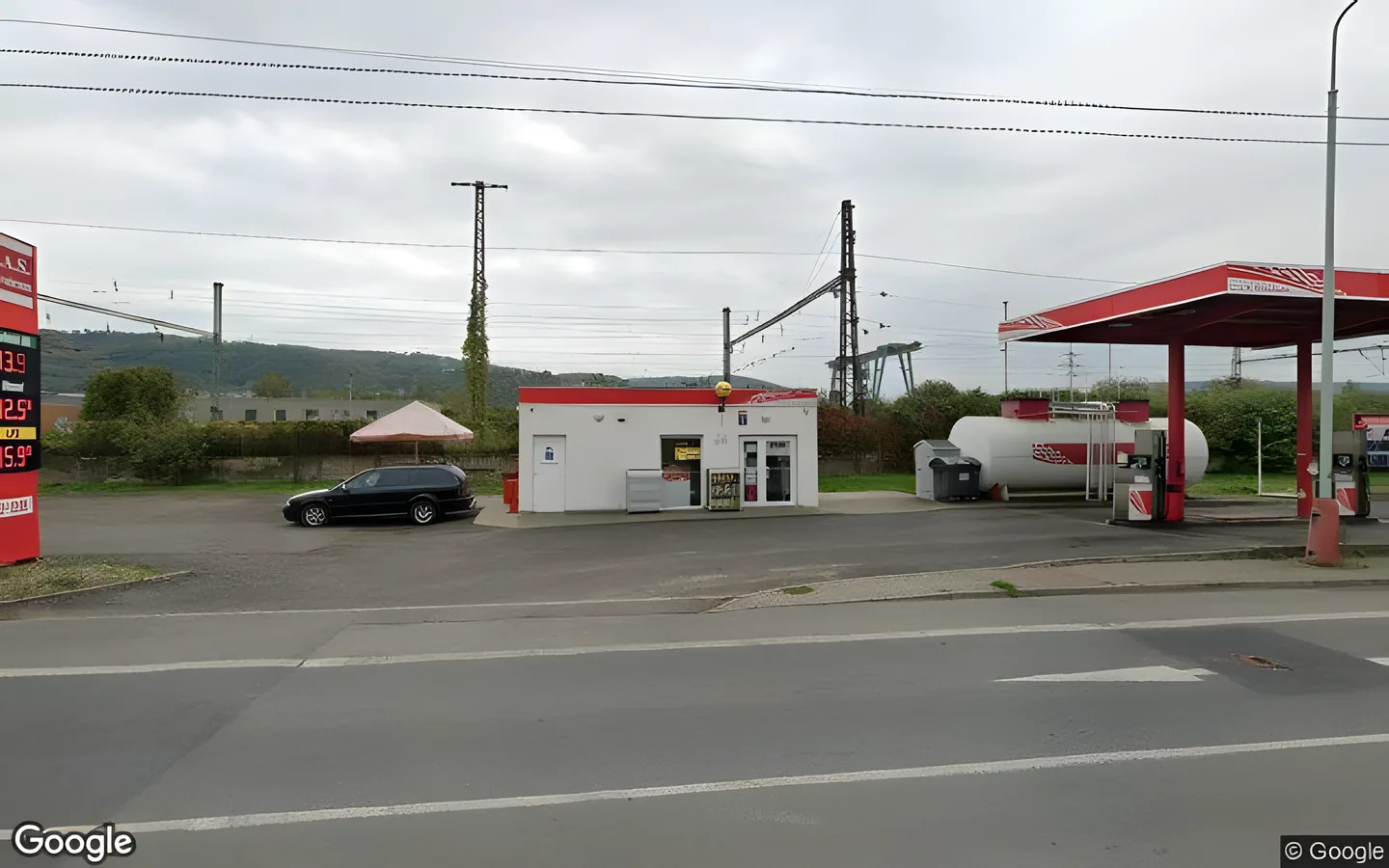 Tovární 3444