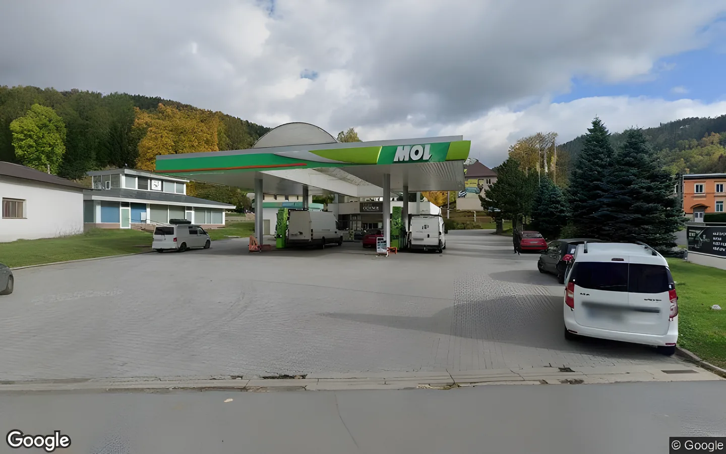 MOL
